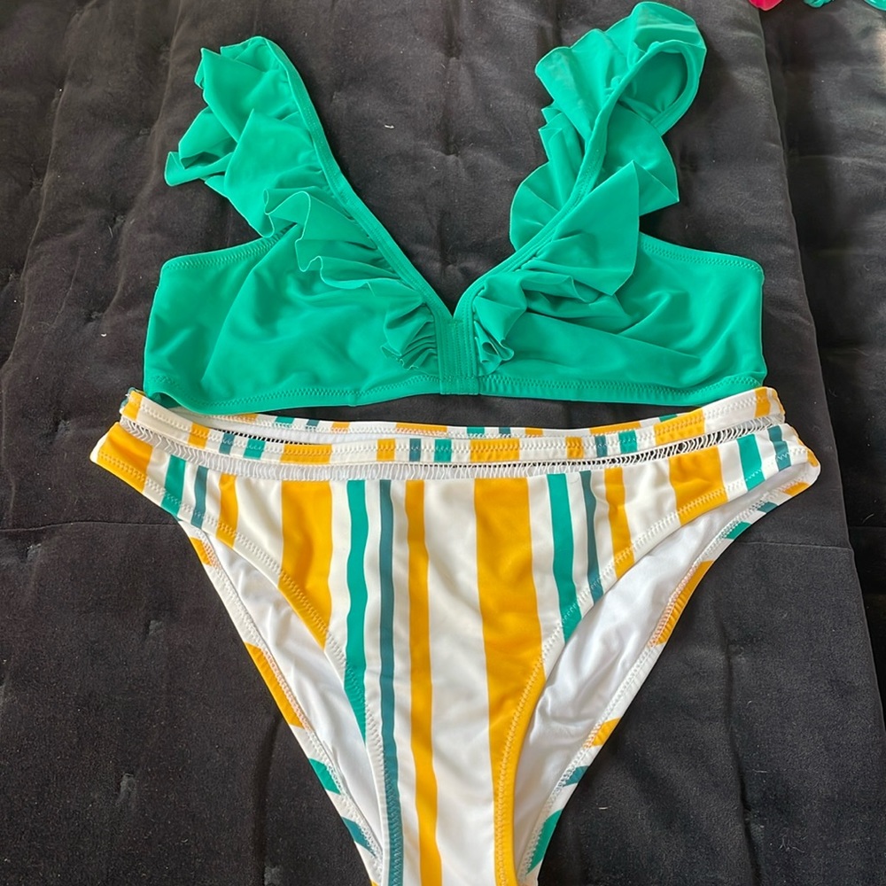 CUPSHE bikini set